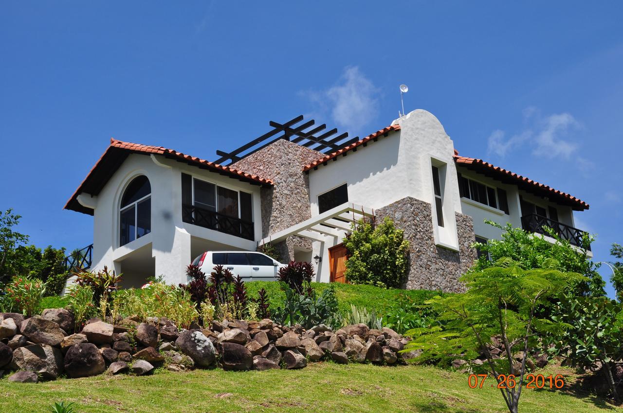 Hawk'S Nest Bed & Breakfast La Laguna de San Carlos Ngoại thất bức ảnh
